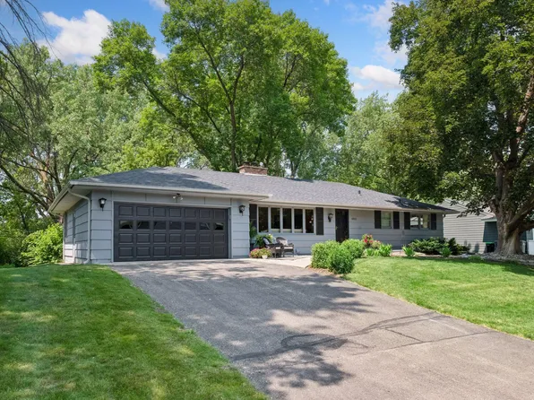 5932 Walnut Dr, Edina, MN 55436