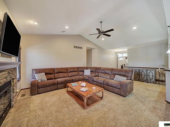 5th image of 5730 Clear Creek Dr