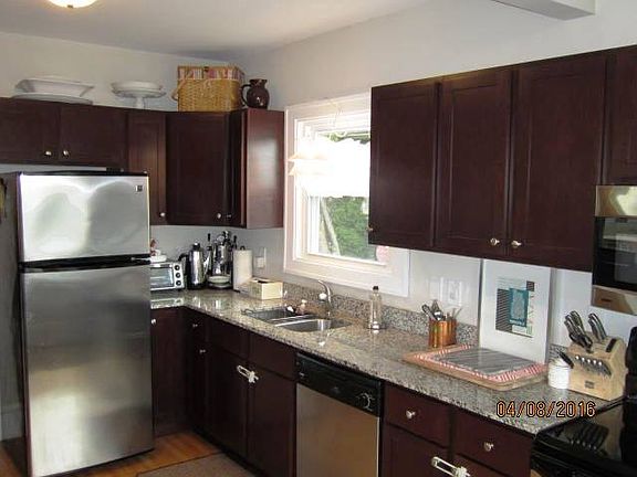 3rd image of 3661 37th Ave S
