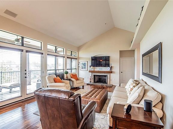 4th image of 300 San Gabriel Village Blvd APT 520