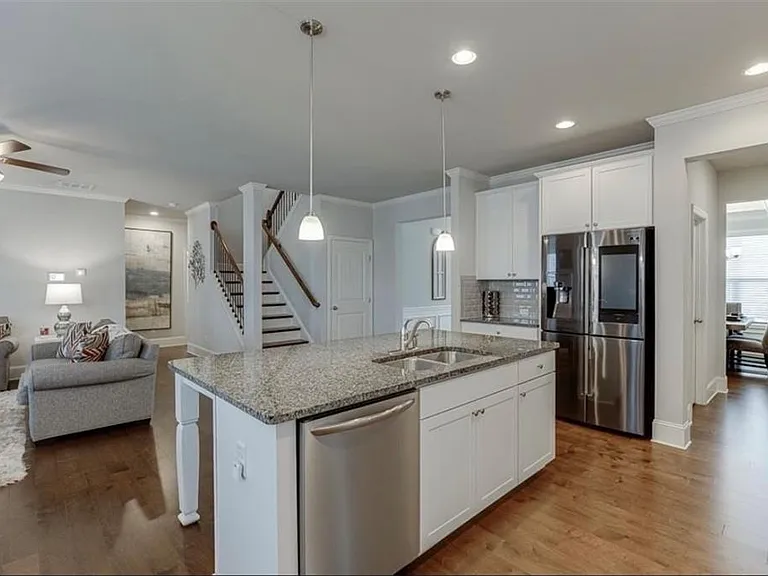 2055 Sorrento Ct — Photo 6