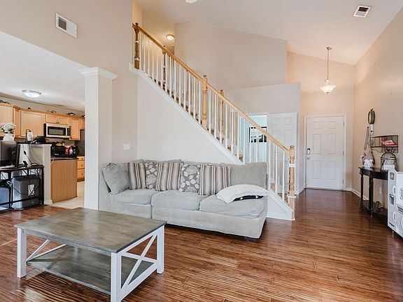 5th image of 2560 Rockaway Pl