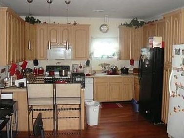5th image of 8338 Green St