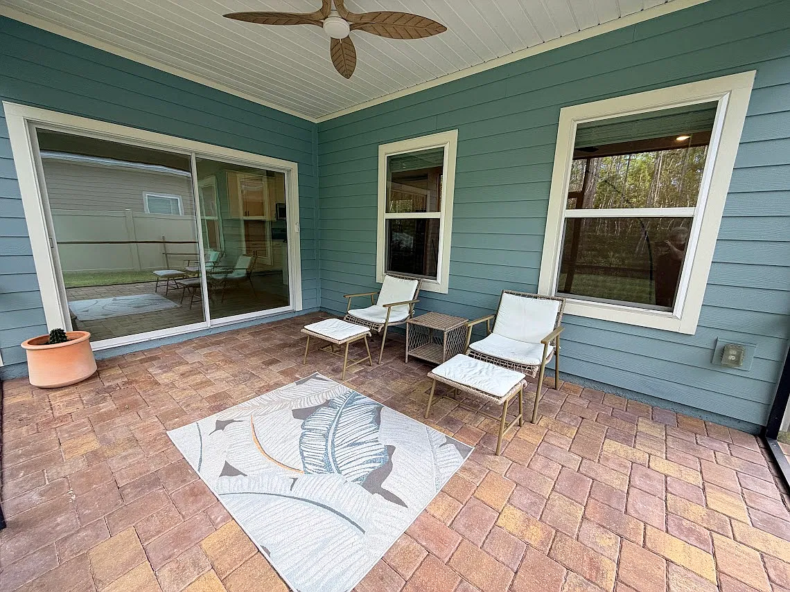 4 bed, 2100 sqft, $2,695 — Photo 3