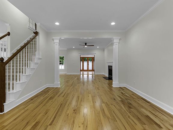 4th image of 205 Portsmith Pl