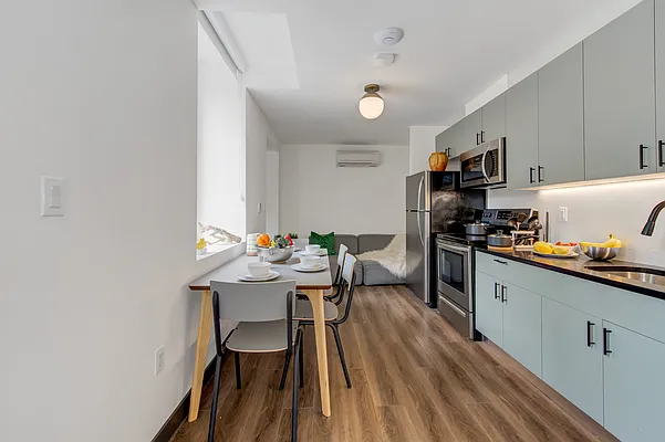 Rented by Outpost Brokerage LLC | media 40