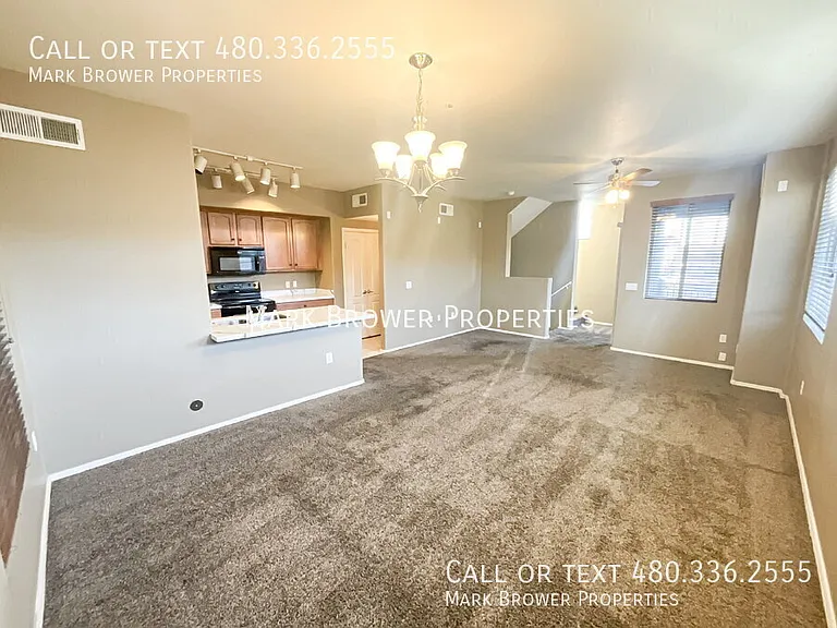 2402 E 5th St #1676 — Photo 4