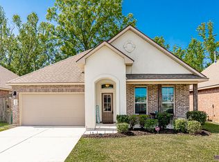 2142 Meadow Hill Ave, Zachary, LA 70791