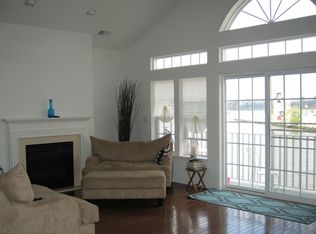 106 Lyon Ct, Jersey City, NJ 07305