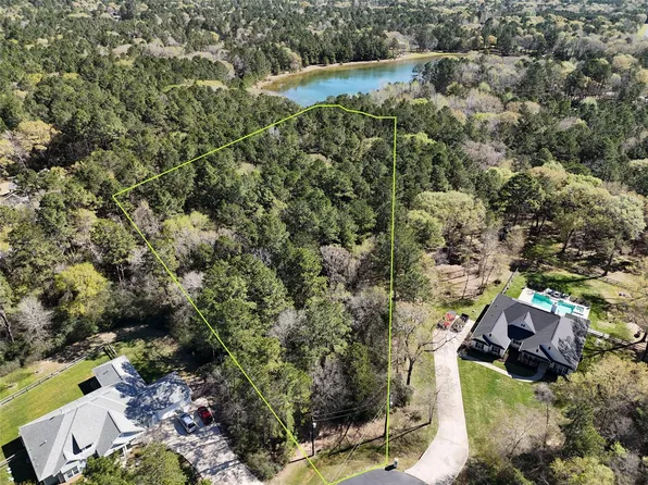 29920 Bareback Ln, Waller, TX 77484