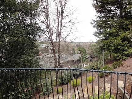 2nd image of 506 La Mesa Dr