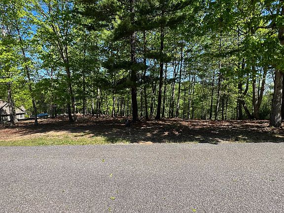 2nd image of L-16 Apple Way
