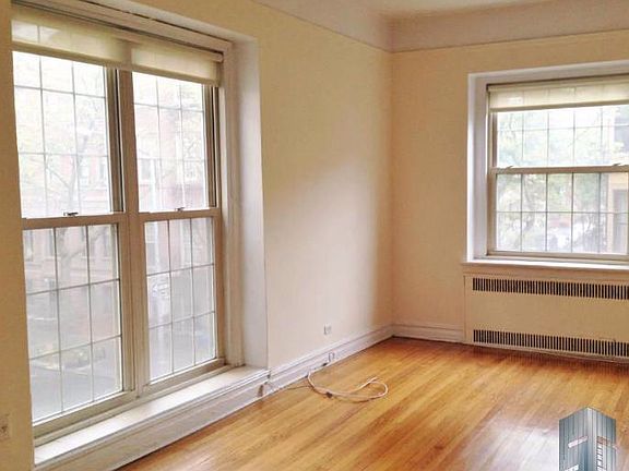 2nd image of 55 Pineapple St #3B