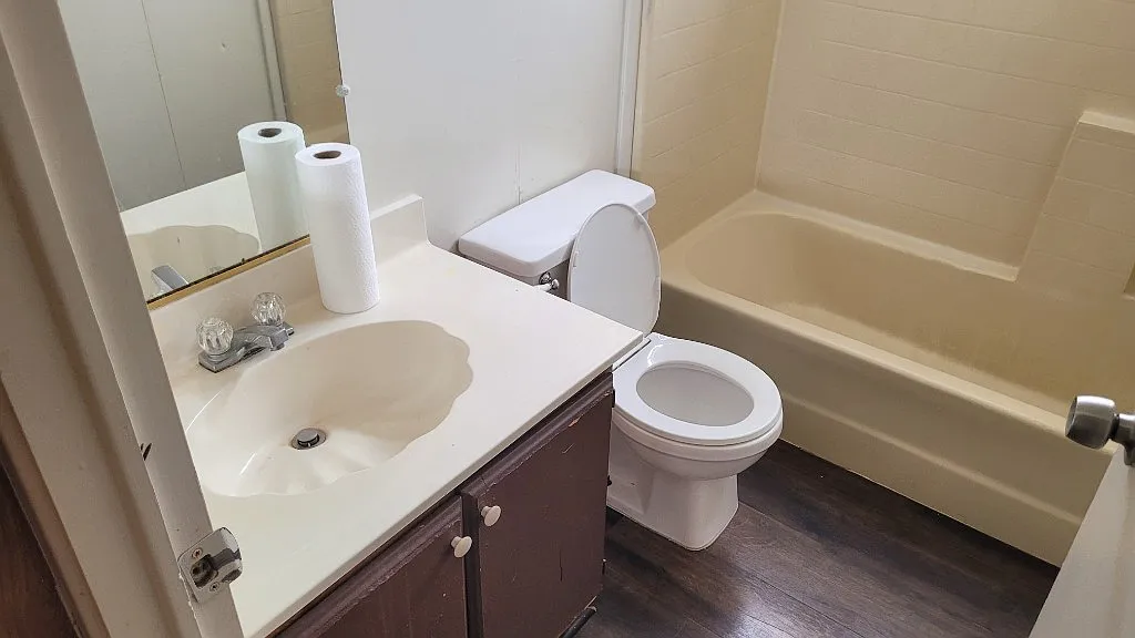 4 bed, 2.0 bath, 2128 sqft, $1,795 — Photo 4