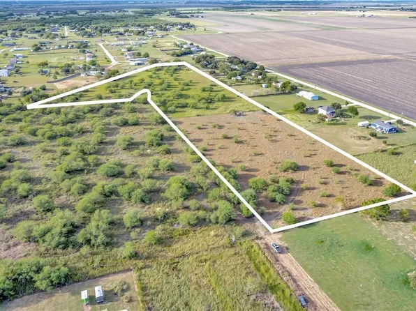 0 Crouch Gregory St, Victoria, TX 77905