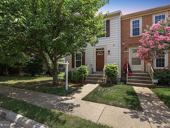 2nd image of 7403 Houndsbury Ct