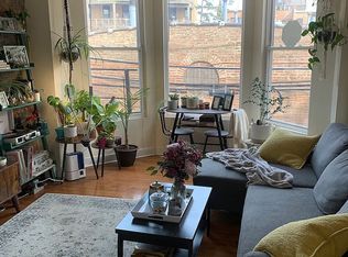 852 W Fletcher St APT 2, Chicago, IL 60657