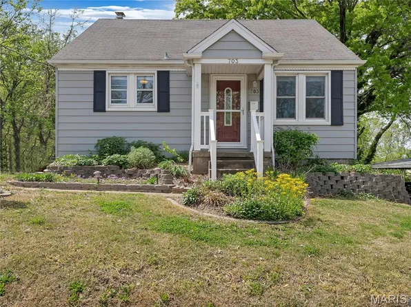 703 Clay St, Washington, MO 63090