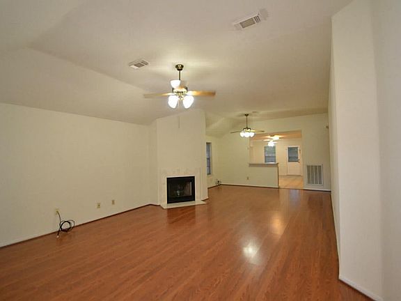 4th image of 2739 Blue Mist Dr