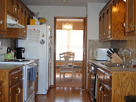 Great galley kitchen