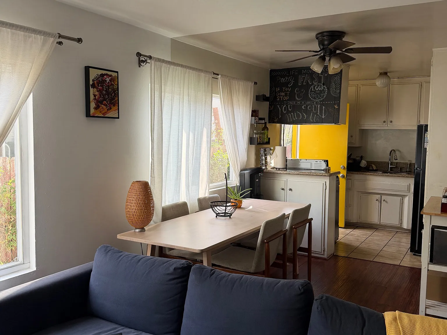 2 bed, 1050 sqft, $1,600 — Photo 3