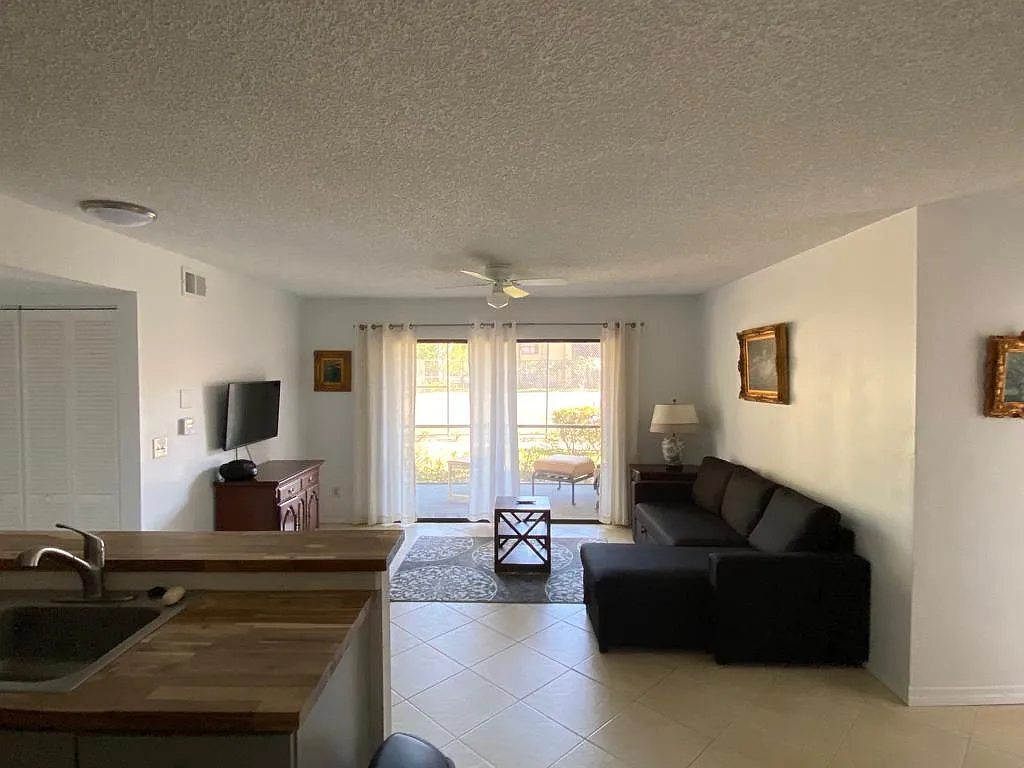 1 bed, 648 sqft, $1,700 — Photo 4