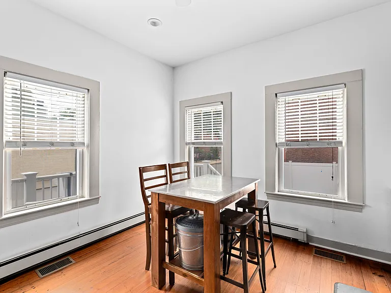 683 E 4th St #1 — Photo 10