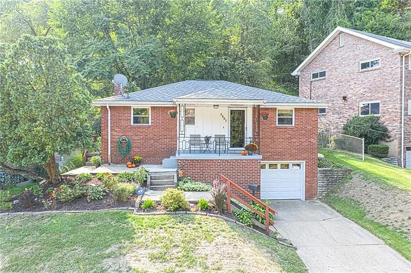3661 Harbison Ave photo 1