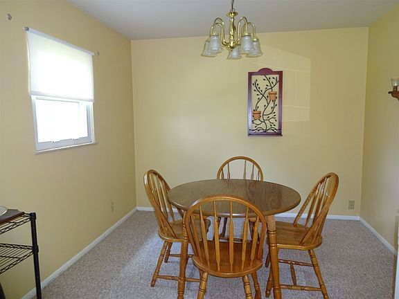 3rd image of 2005 Arapahoe Dr