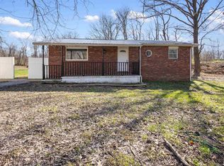 2295 Ledford Rd, Harrisburg, IL 62946