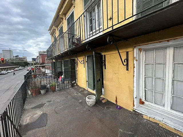 1 bed, 1000 sqft, $1,300 — Photo 2