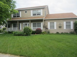 811 Warner St, Hampshire, IL 60140