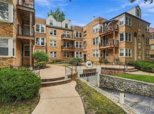 7536 York Dr APT 2B, Saint Louis, MO 63105