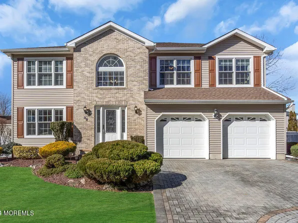 39 Sun Hollow Road, Howell, NJ 07731
