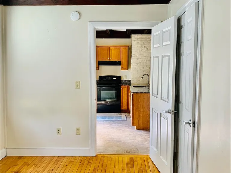 Pet-friendly Apartments for Rent in Hartland, VT! — Photo 11