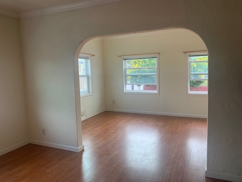 1st image of 875 41st Ave