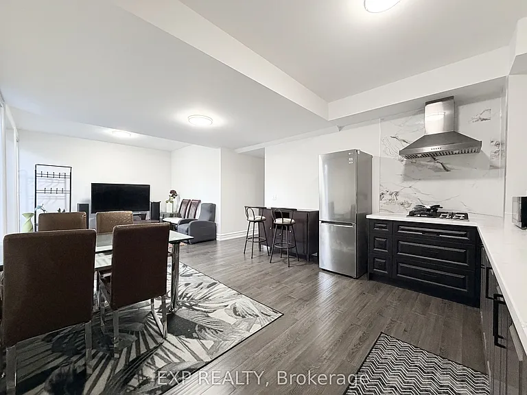 1606 Sandhurst Cres — Photo 28