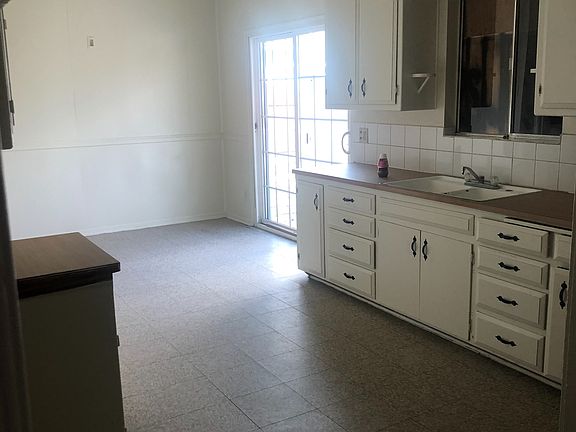2nd image of 3535 Wall Ave