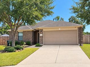 683 Fallow Ln, Alvin, TX 77511