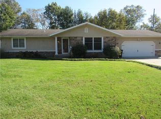 309 Santa Barbara Dr, Effingham, IL 62401