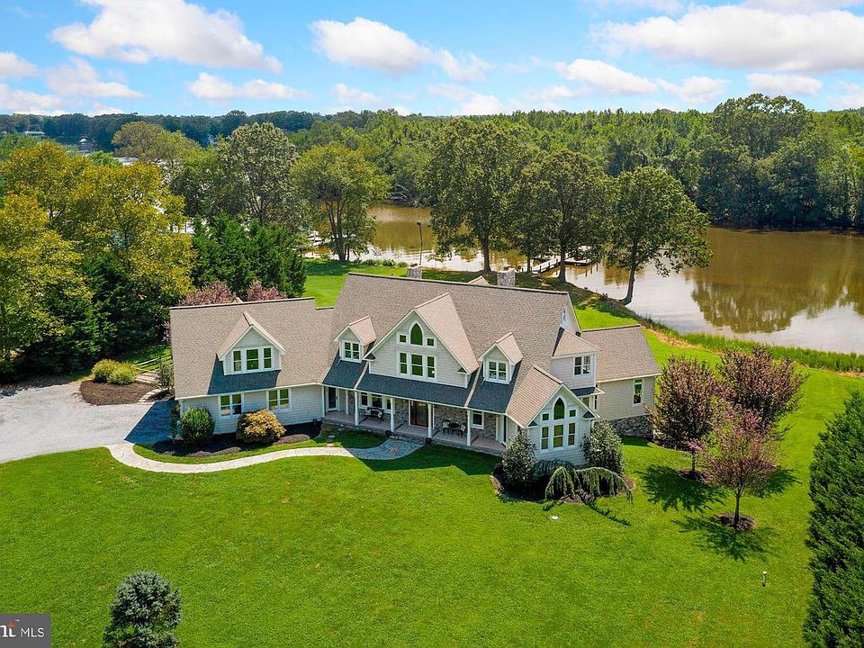 1st image of 312 Wye Harbor Dr