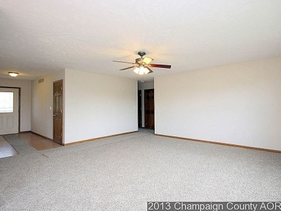 4th image of 103 S Heritage Dr