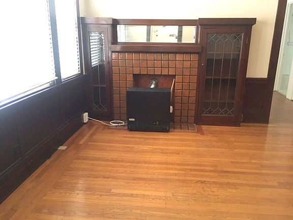 4th image of 596-582-576-564- E 14th St #E5