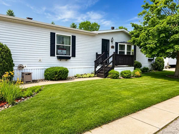 268 Pretty Ln, Mason, MI 48854