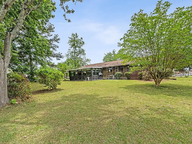 4537 Shawnee Dr — Photo 19