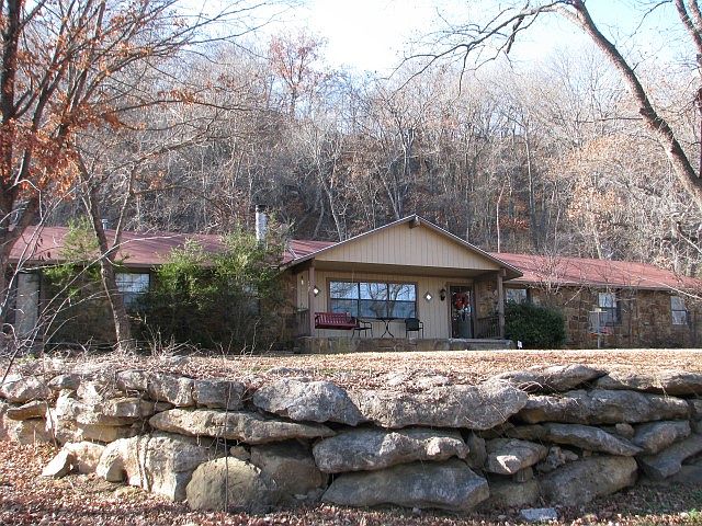 1st image of 17370 Redbud Dr