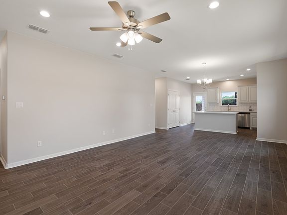 5th image of 2717 N Rocky Rose Ave