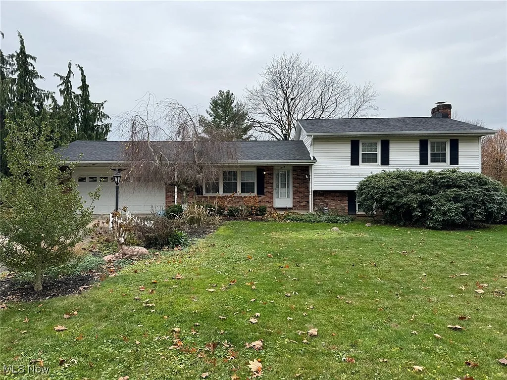 1253 Sunnyview Ln photo 1
