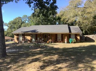 5192 Holly Ln, Flint, TX 75762