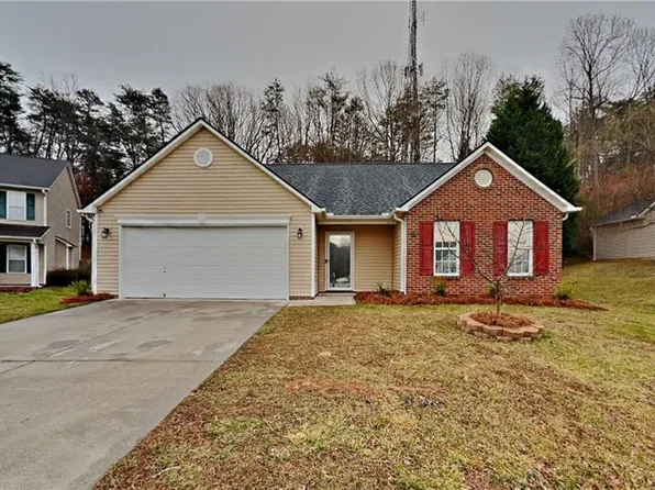 4675 Carlton Ct, Walkertown, NC 27051